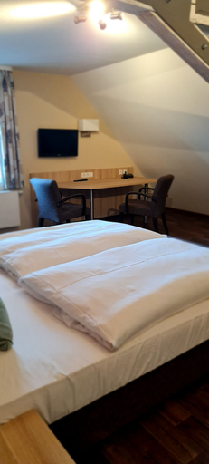 Bedroom 4, Hotel Pflug, Rottweil