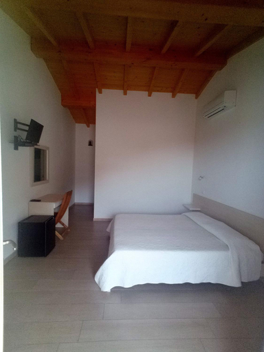 Others 4, B&B da AnnaMaria, Livorno