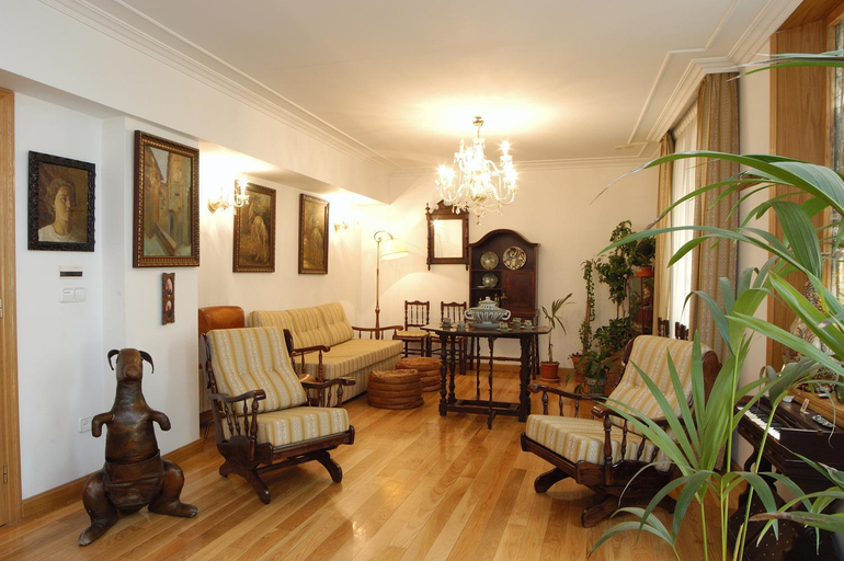 Others 5, Hostal Aragon, Teruel