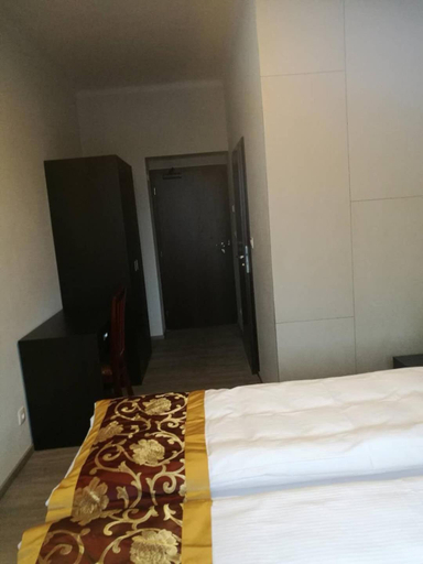 Bedroom 2, Sun-House Pension - ParkingFree Limited spaces-, Praha 18