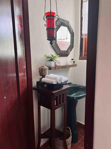 Others 3, Vacation Home Farmville Tagaytay, Tagaytay City