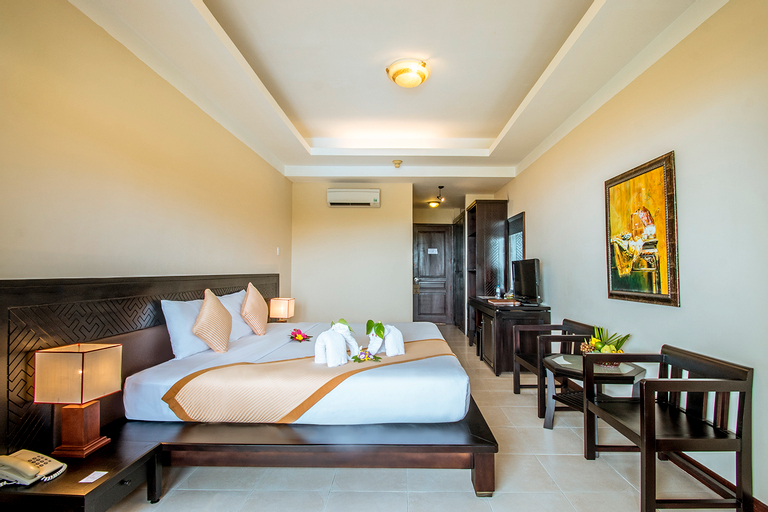 Romana Resort & Spa - Tap to explore photos