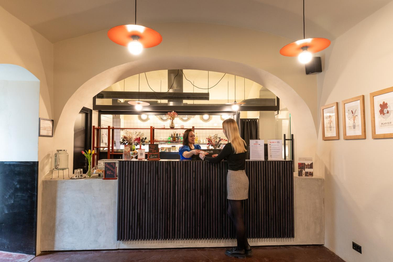Public Area, Sir Toby's Midtown, Praha 8