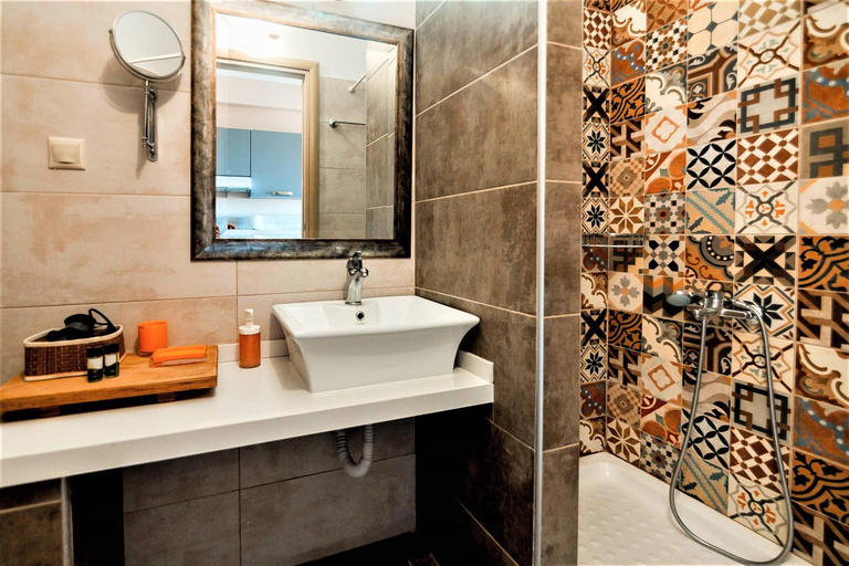 Bathroom 5, Villa Letista, Epirus