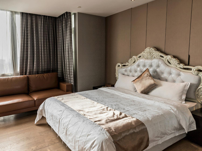Bedroom 12