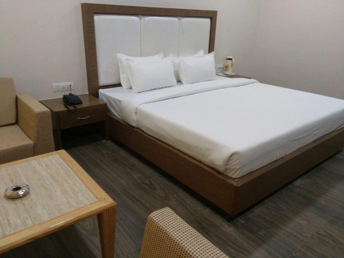Others 2, MNR Resort, Hoshangabad