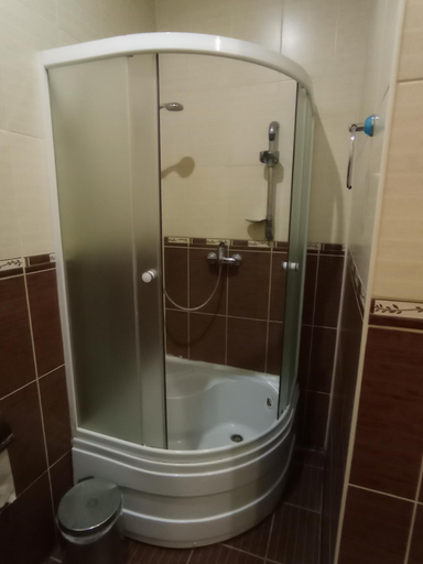 Bathroom 3, Панськии Двір, Kamianka-Buz'kyi
