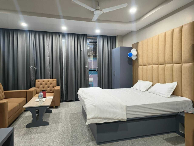Bedroom 4, Hotel Ganesha, Muzaffarpur
