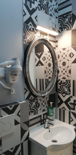 Bathroom 3, Great Stay Fanqueiros 1, Lisbon