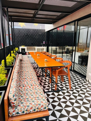 Food & Drinks 5, Monterrico Polo Aparts, Lima
