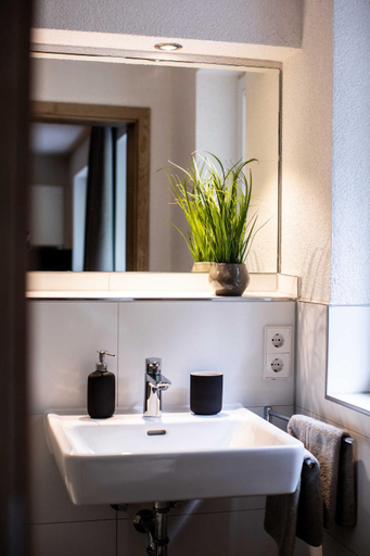 Bathroom 3, Siegelsbacher Muehle, Heilbronn