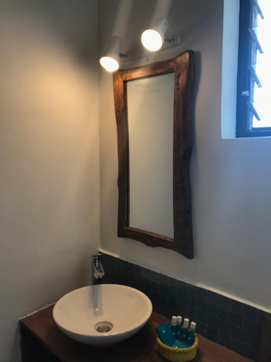 Bathroom 3, Pili Pili Boutique Hotel, Gasabo