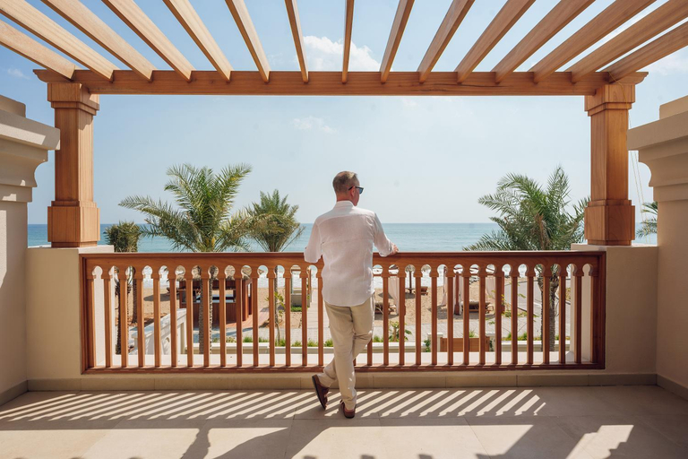 Exterior & Views 10