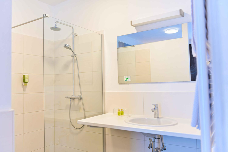 Bathroom 4, Ferienhotel Alber, Spittal an der Drau