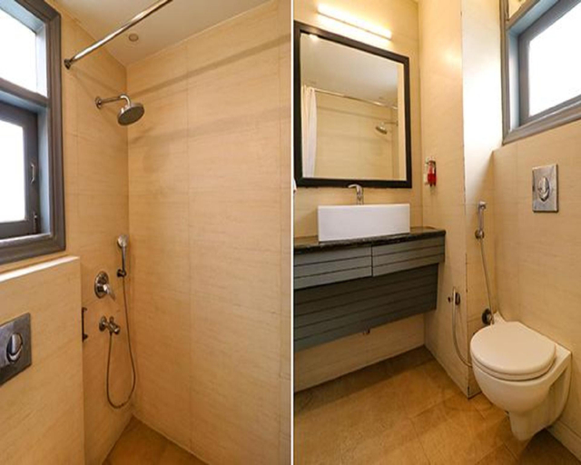 Bathroom, FabHotel Majestic JPM, Delhi