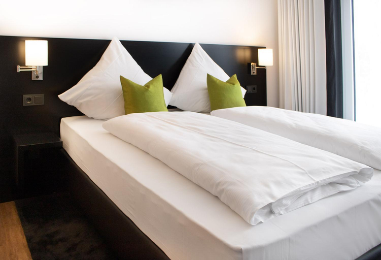 Bedroom 1, RHE Hotel by WMM Hotels, Ortenaukreis
