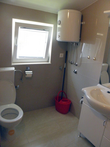 Bathroom 3, Apartments Mani, Trogir