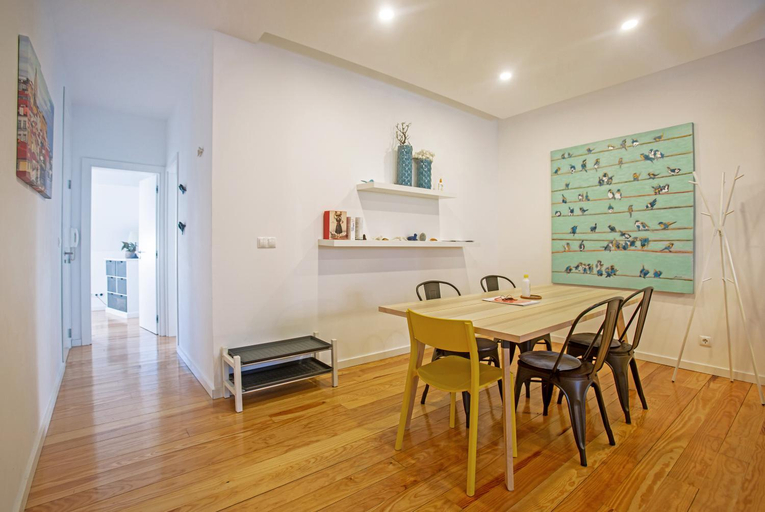 Others 5, Casa das Andorinhas, Lisbon