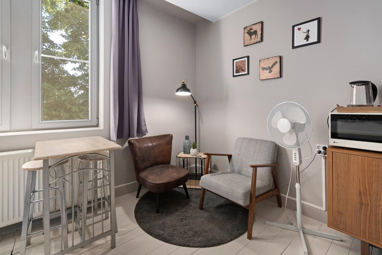 Others 4, Spacious Guest Suites near Historic Market - 5 Min Walk, West-Vlaanderen