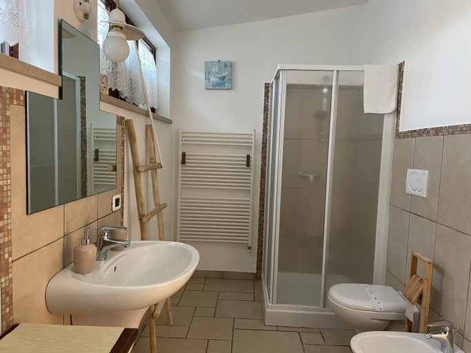Bathroom 4, B&B Donna Luisa, Bari