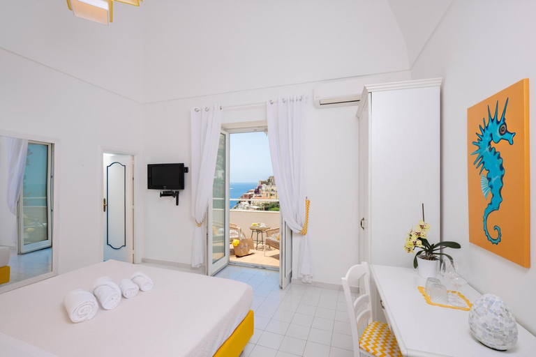 Others 5, CASA DAMA, Salerno