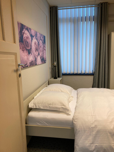 Bedroom 12