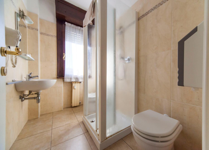Bedroom 2, Hotel Albi, Bergamo