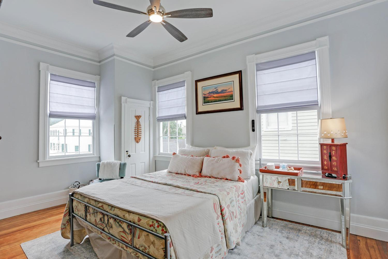 Bedroom 10
