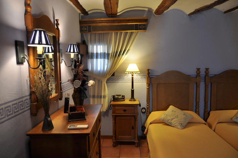 Bedroom 3, Hotel la Casa del Abuelo, Teruel