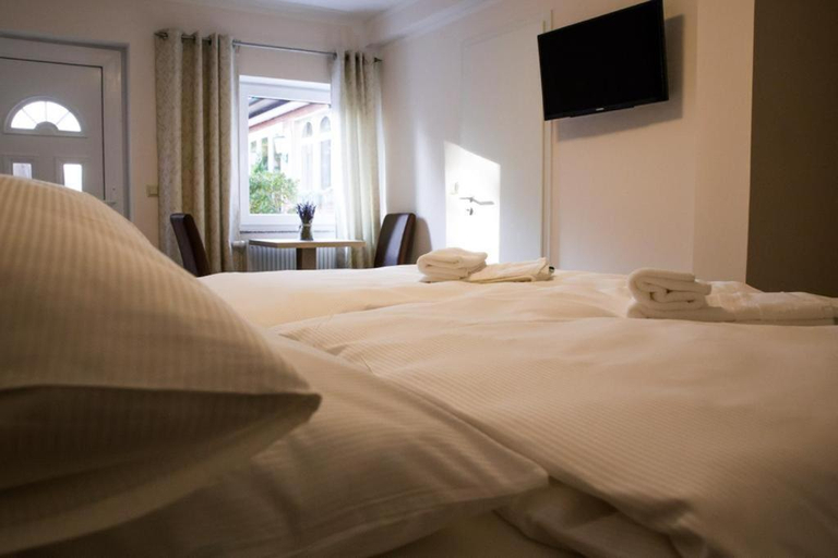 Bedroom 3, Kolpings-Gastehaus, Emsland