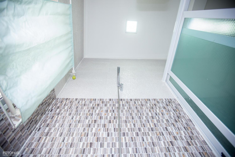 4, Aviation Highway Apartment, Tema