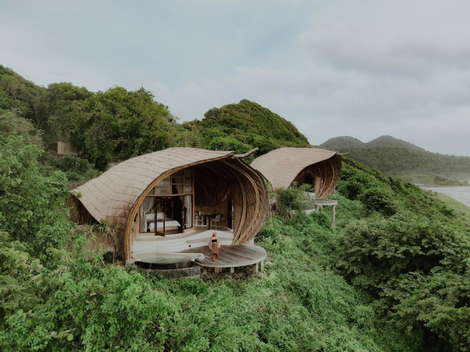 Kini Resort - Oceanfront Bamboo Eco Lodges, West Sumbawa