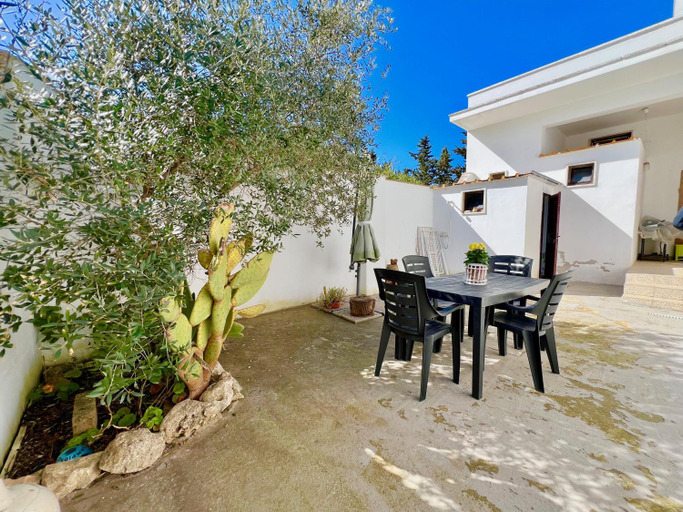 Garden 3, Casa per vacanze Ludovica, Taranto