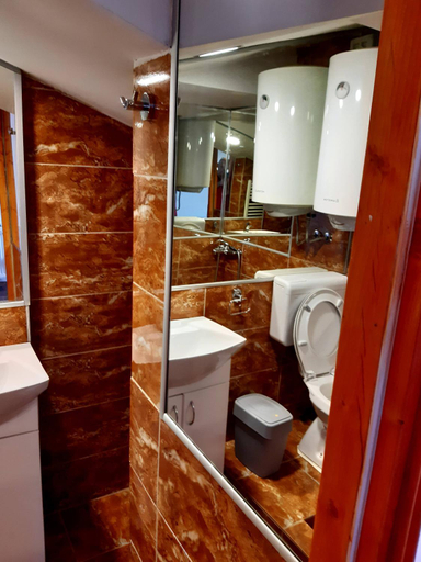 Bathroom 2, EasyHedonist, Stara Pazova