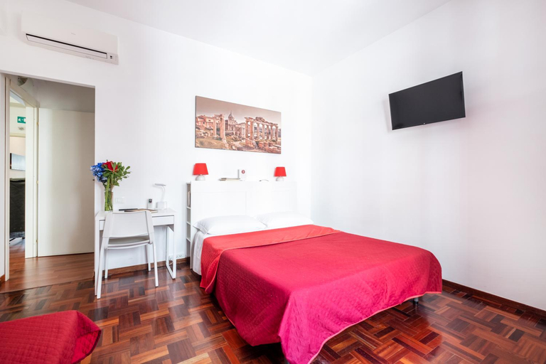 Bedroom 3, Take It Easy Roma B&B, Rome