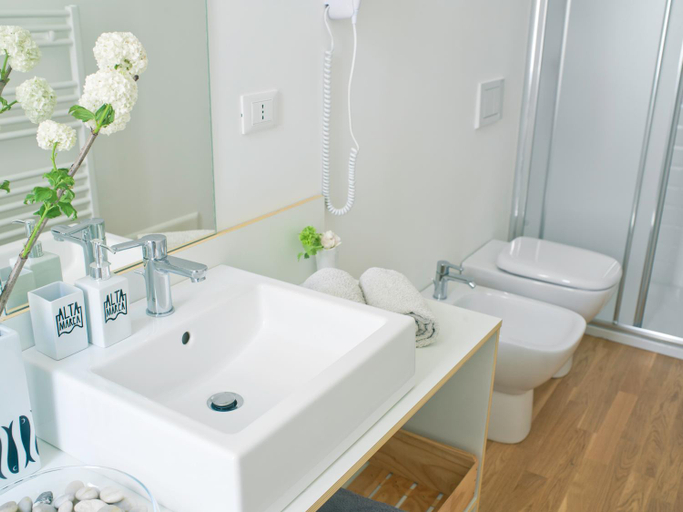 Bathroom 6