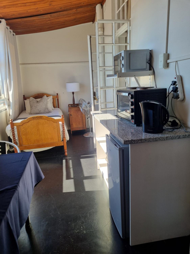 Bedroom 2, Thistle Hotel, Umgungundlovu