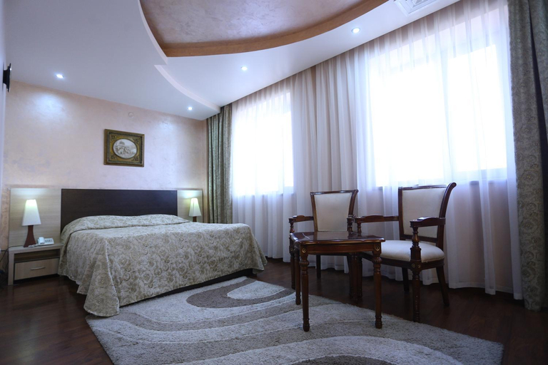 Others 4, Vanatur Hotel