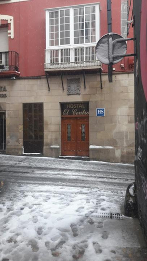 Others 5, Hostal El Centro, Huesca