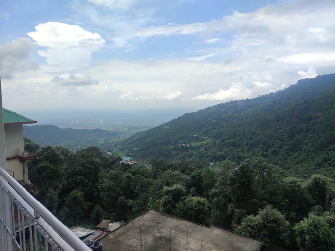 Others 3, Hotel Amandeep, Kangra