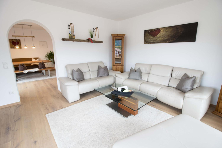 Others 3, Ferienwohnung Lorenz, Traunstein