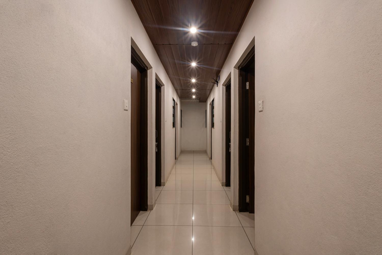Others 3, Hotel Ambika, Kolhapur