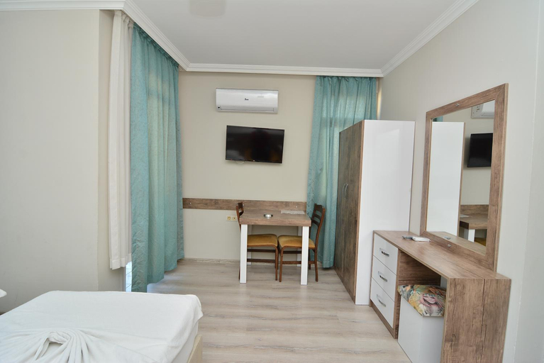 Bedroom 5, cleopatra king apart hotel, Alanya