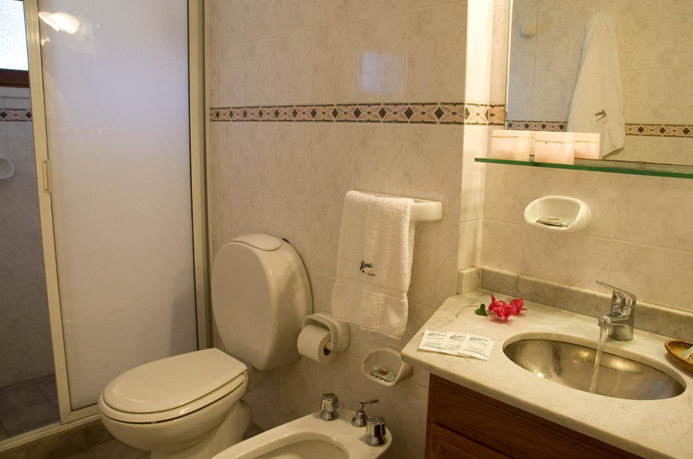 Bathroom 4, Hotel Riviera, Villa Gesell