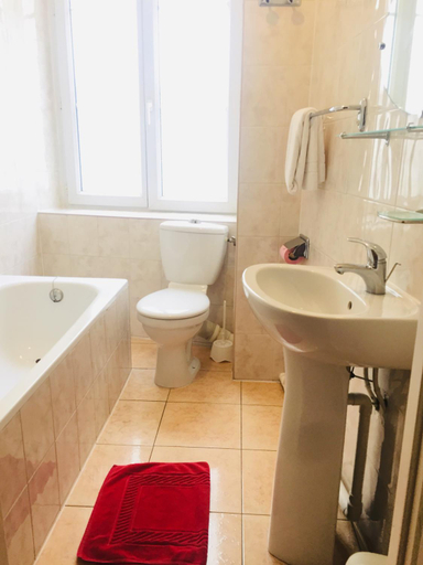 Bathroom 2, Le Mediterraneen Hotel, Paris