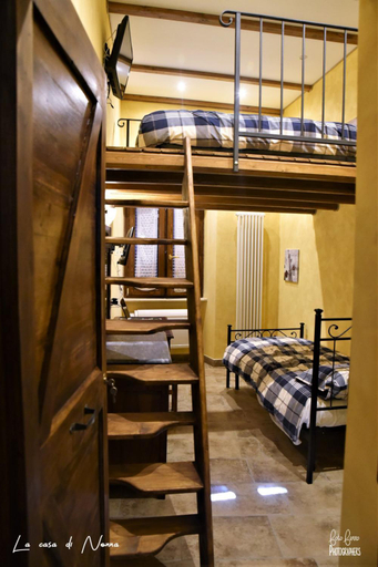 Others 5, La Casa di Nonna, Rome