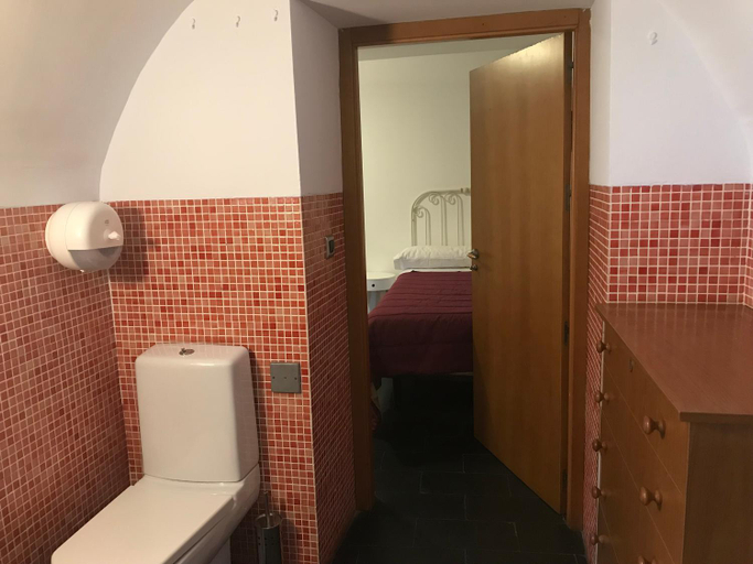 Bathroom 2, Albergue las Veletas, Cáceres