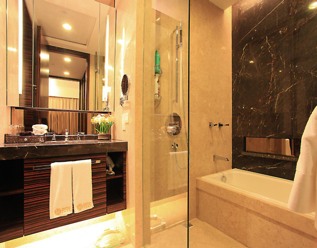 Bedroom 4, HeeFun Apartment GZ -Poly World Trading Center-walking distance to Canton Fair, Guangzhou