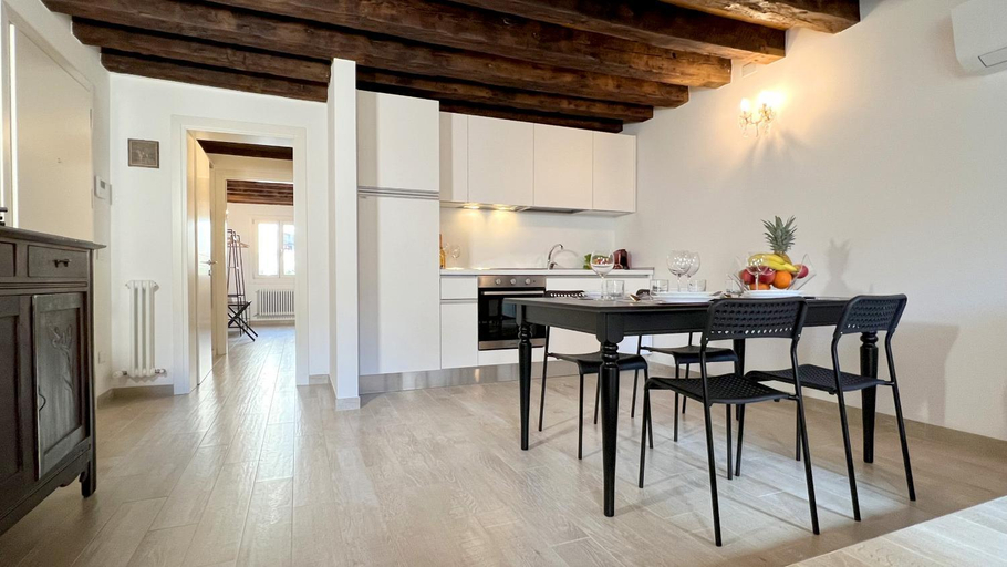 Others 4, Residence Stella, Venezia