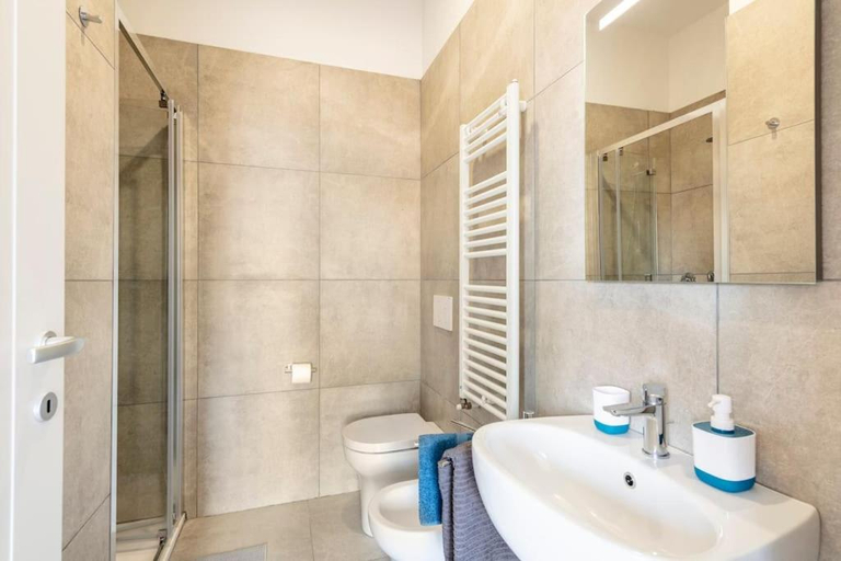 Bathroom 3, Botanical, Bologna